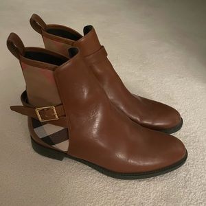 Women’s burberry boots